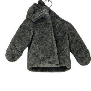 3 Pommes Baby Gray Faux Fur Coat size 6 months cozy warm classic fall winter yum